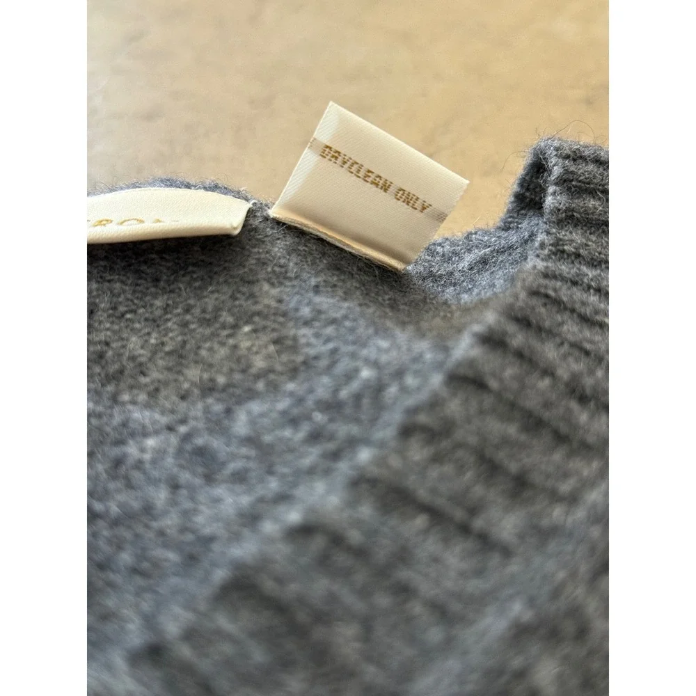 Merona Mens 100% Cashmere V-Neck Sweater Charcoal Grey Size Medium Soft Knit